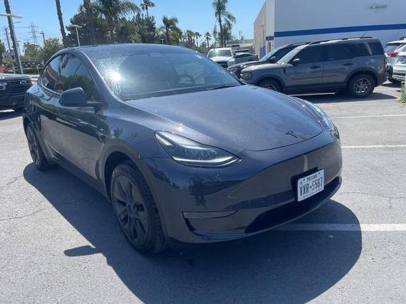 TESLA MODEL Y 2025 7SAYGDED9SA337126 image